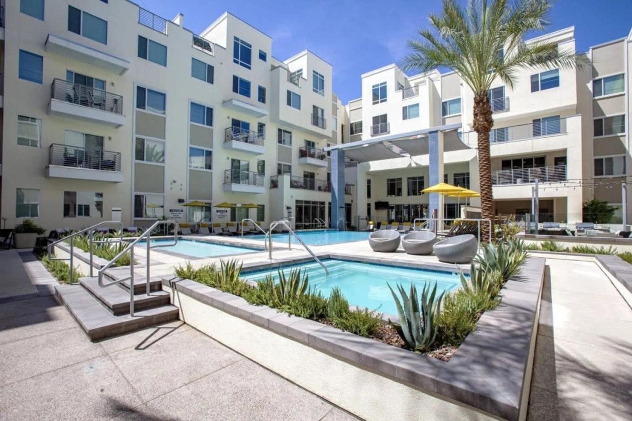 Modern Cozysuites - Paradise Under The Palm Trees! Phoenix Exterior photo